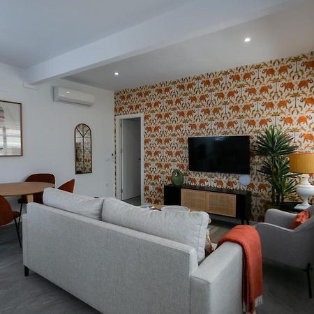 Lujoso Apartamento Con Piscina Compartida 1 Seville Luaran gambar
