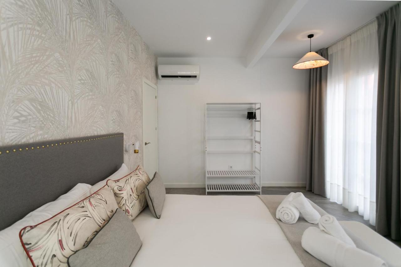 Lujoso Apartamento Con Piscina Compartida 1 Seville Luaran gambar