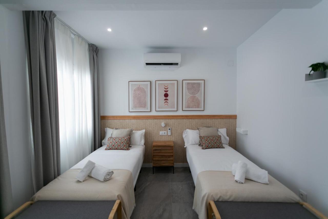 Lujoso Apartamento Con Piscina Compartida 1 Seville Luaran gambar